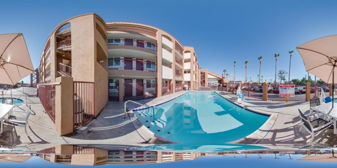Days Inn By Wyndham Chula Vista-San Diego Экстерьер фото