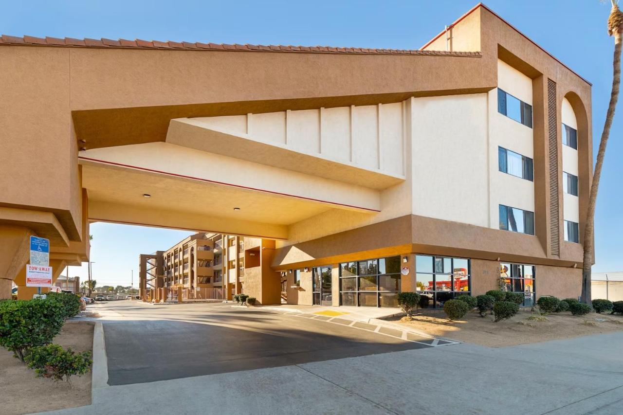 Days Inn By Wyndham Chula Vista-San Diego Экстерьер фото