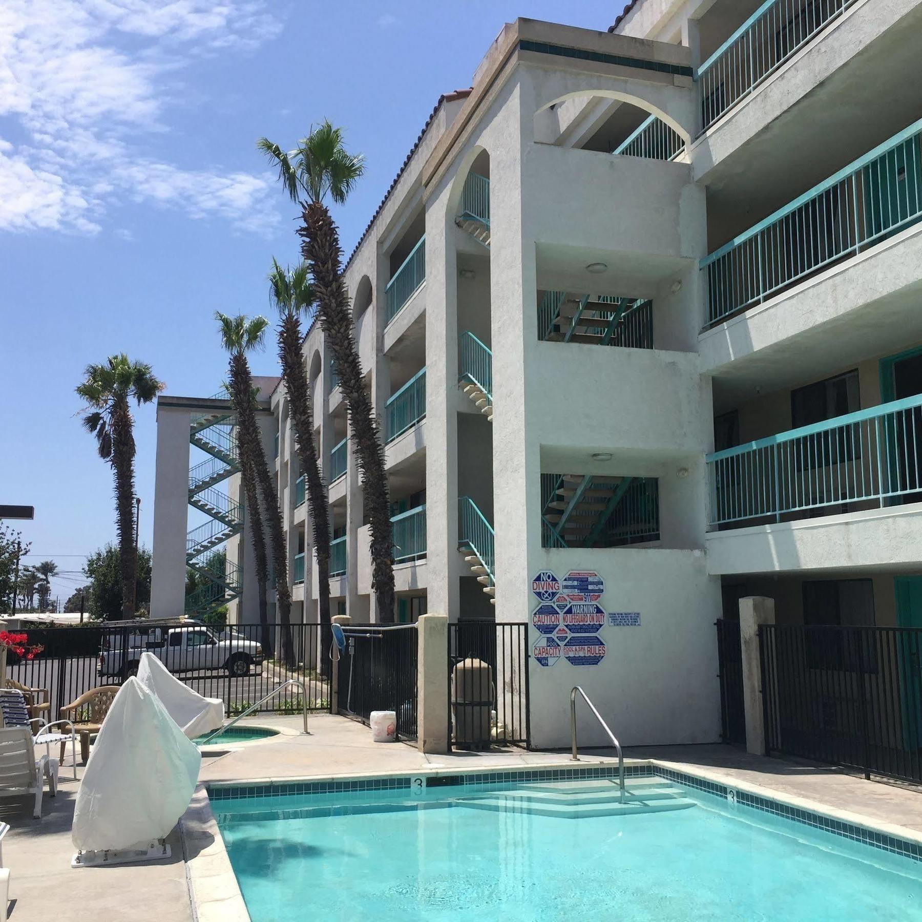 Days Inn By Wyndham Chula Vista-San Diego Экстерьер фото
